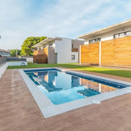 Janet Villa L'Escala